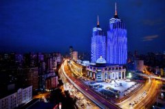 曾经正在国表里具有“全球”影